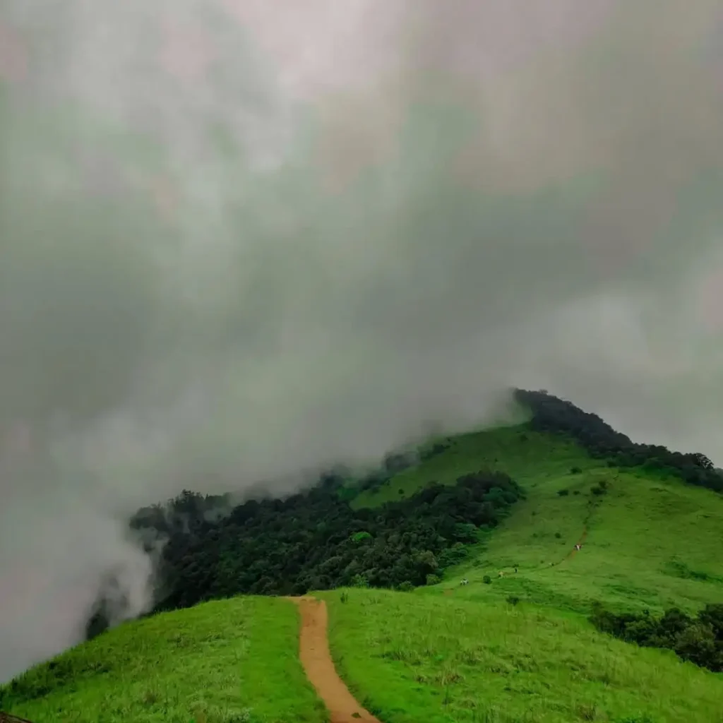 image is about the morning view of paithal mala kannur