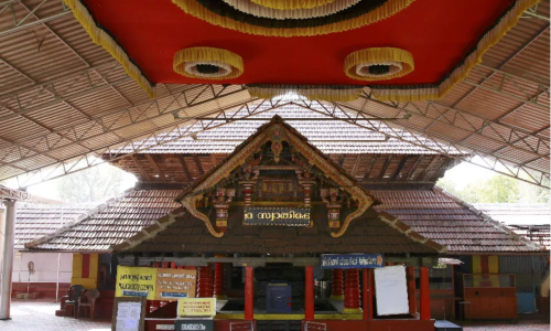 Madayi Kavu — Sri Thiruvarkkattu Kavu Bhagavathy Temple